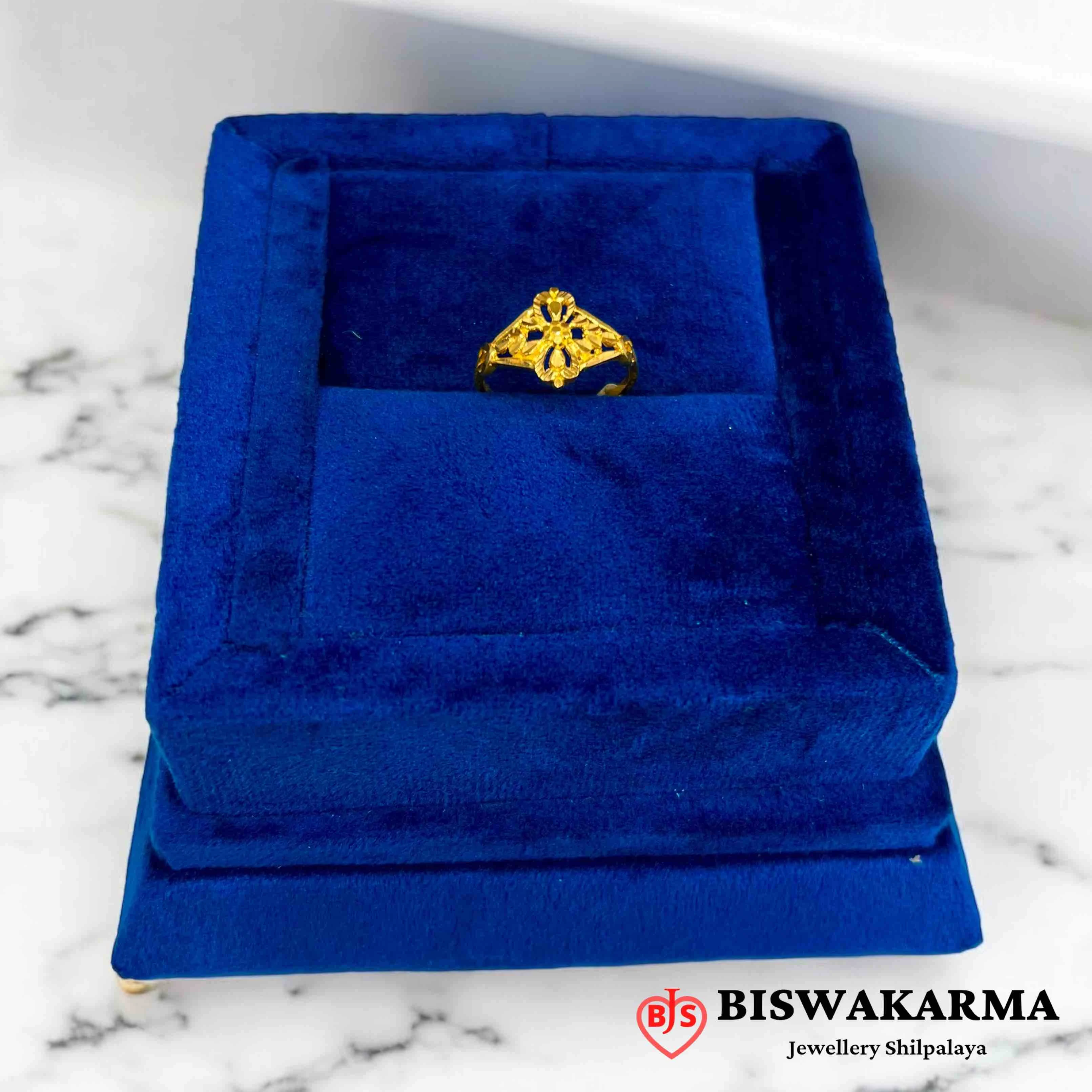 2/135 Regal Petal Ring