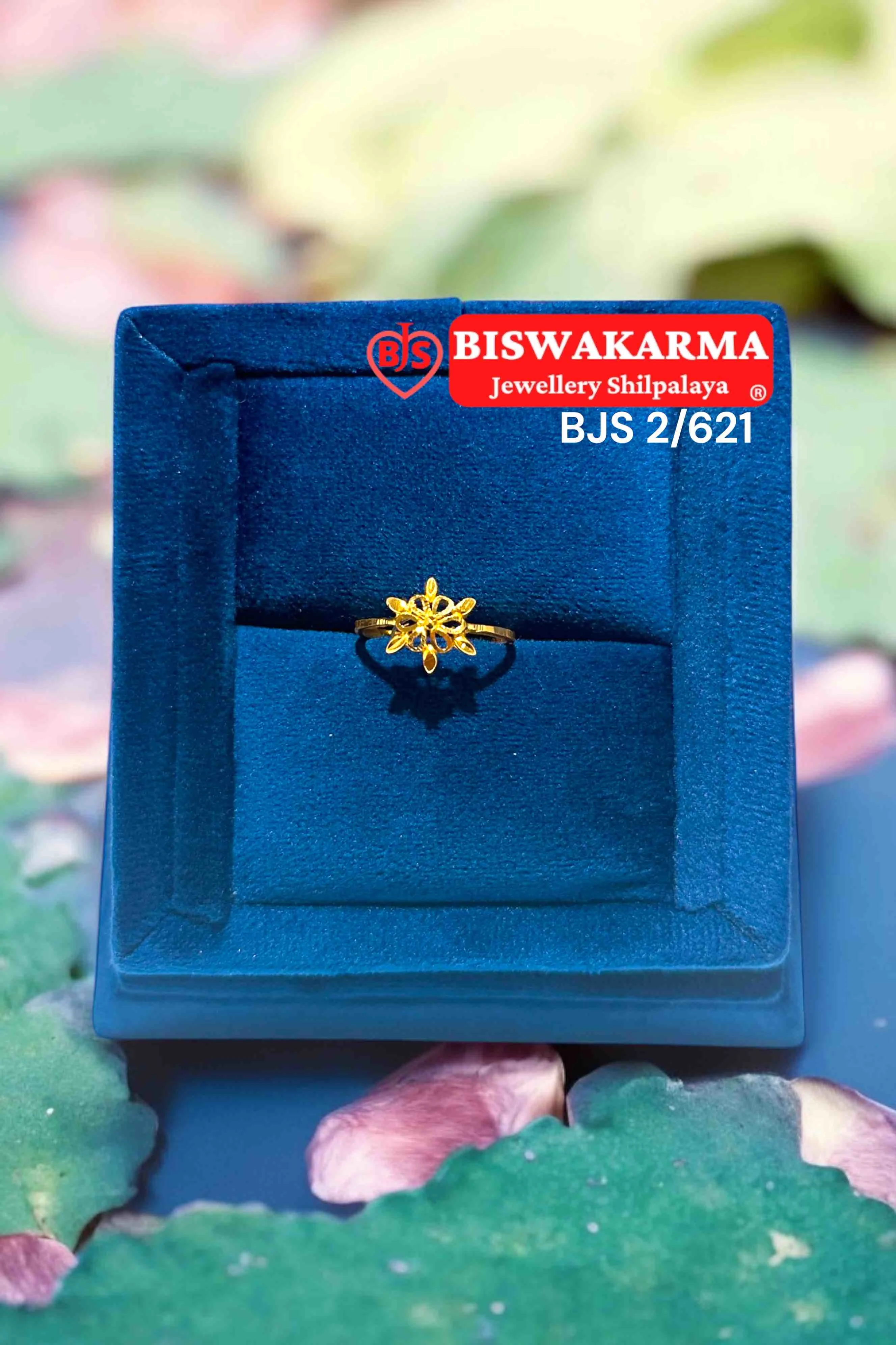 2/621 Golden Petal Ring