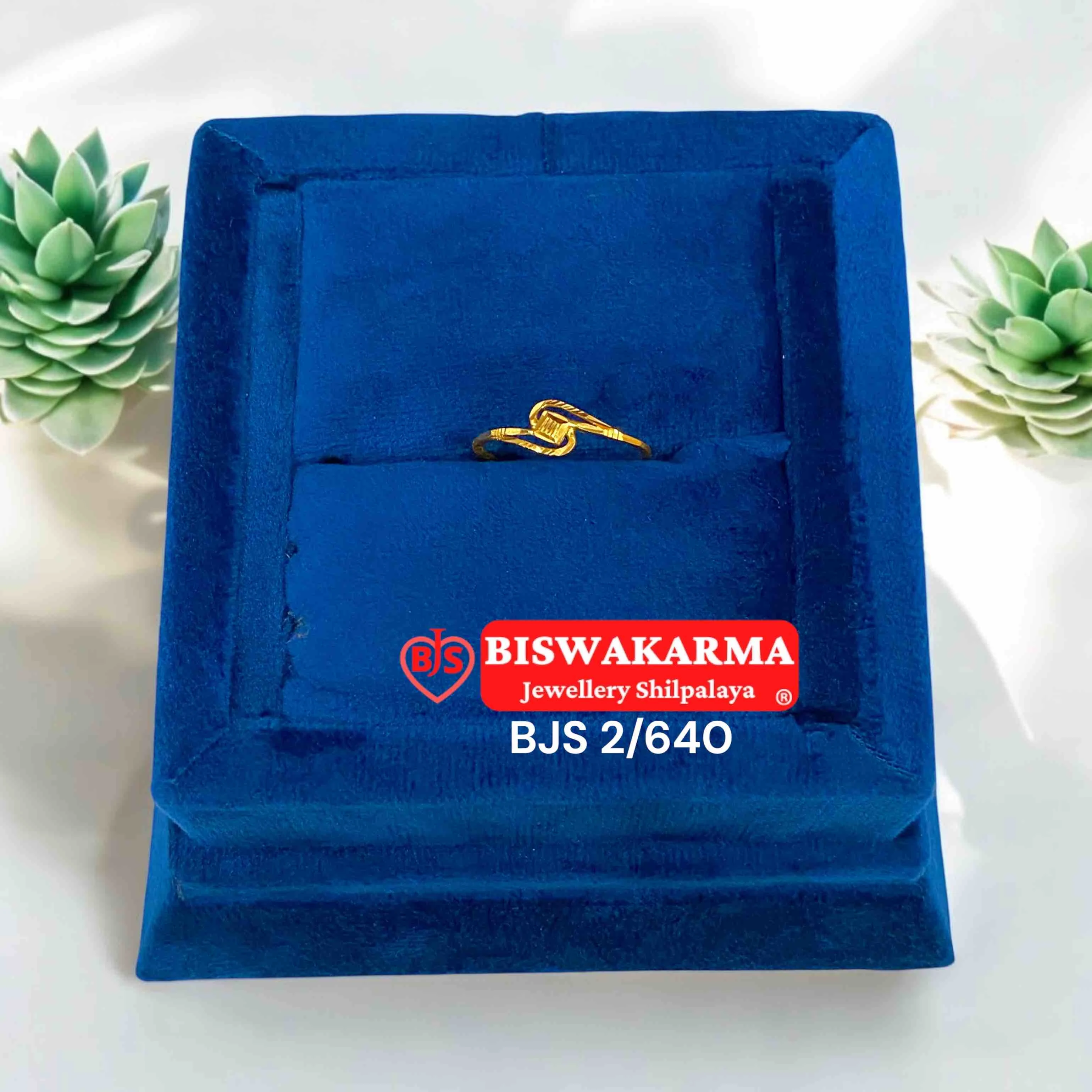 2/640 Gold Twist Ring