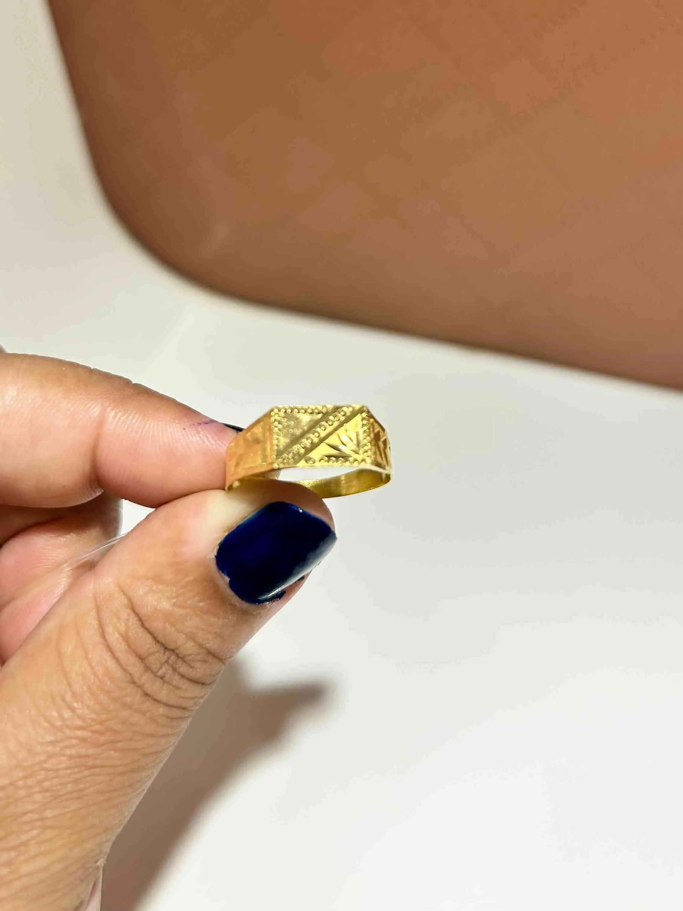 53/77 Diagonal Grid Baby Ring