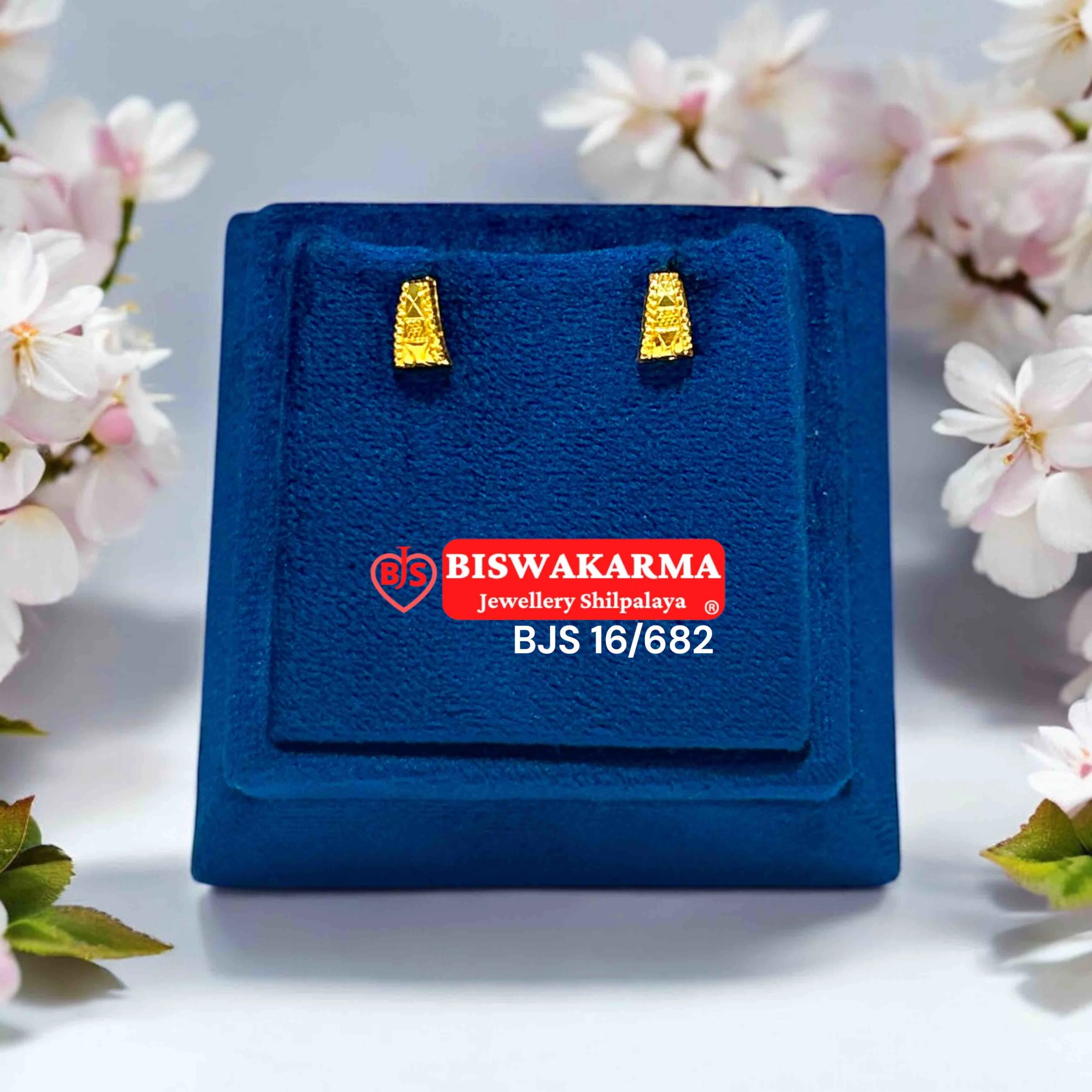 16/682 Cone Shine Tops Earring