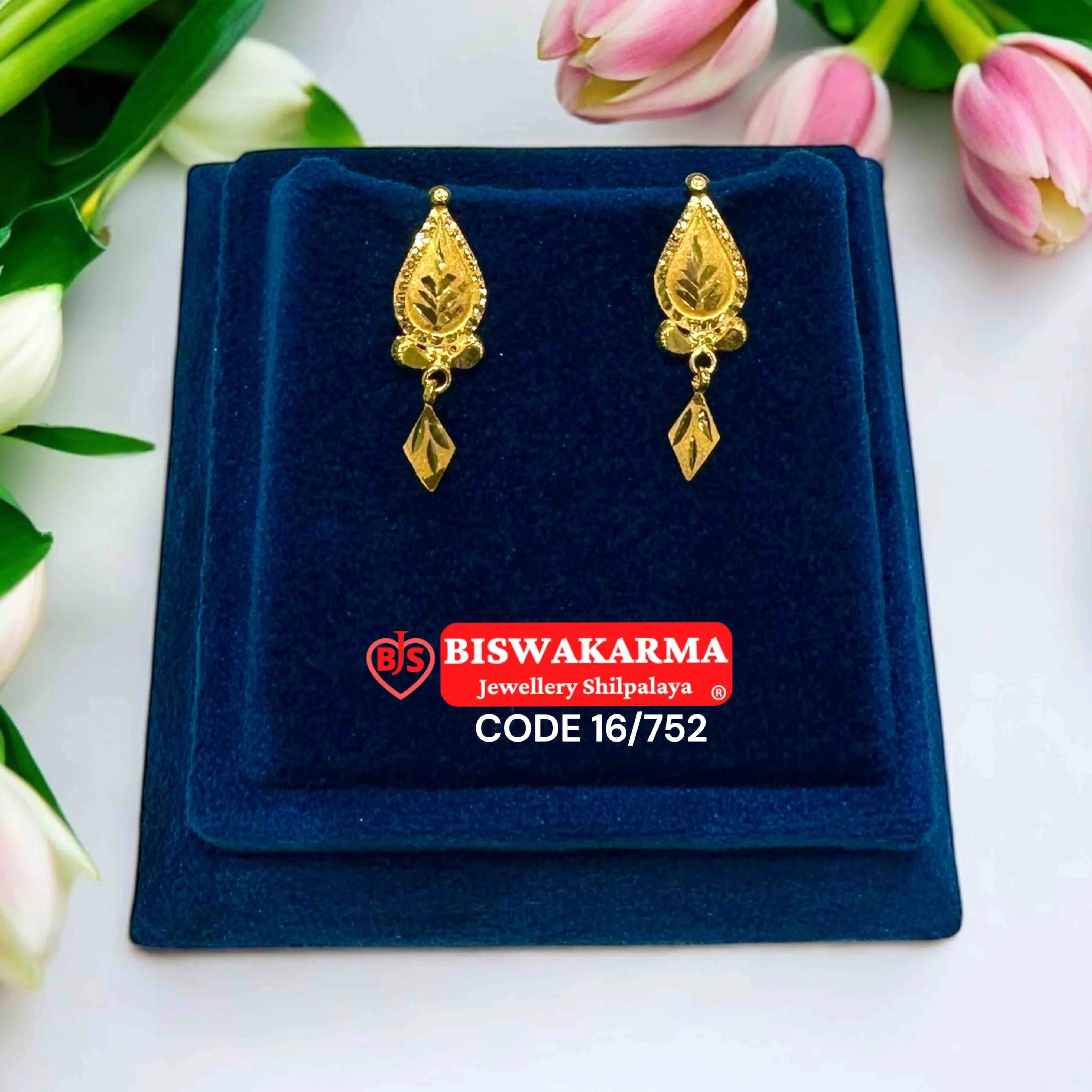 16/752 Leaf Drop Tops Earring