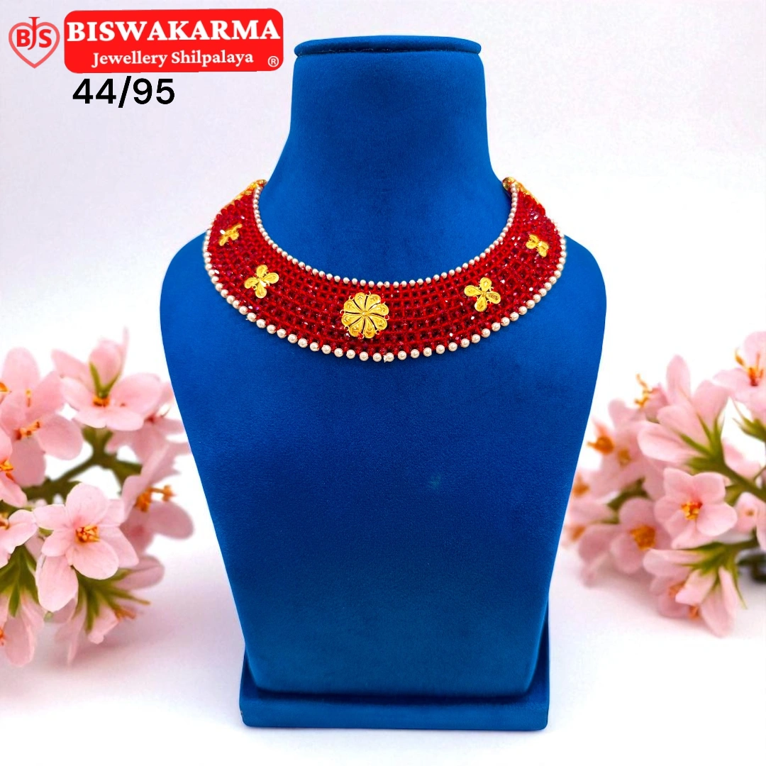44/95 Royal Scarlet Crystal Necklace