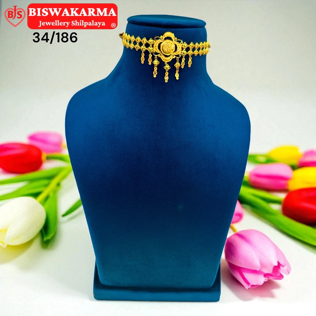 34/186 Floral Crest Choker