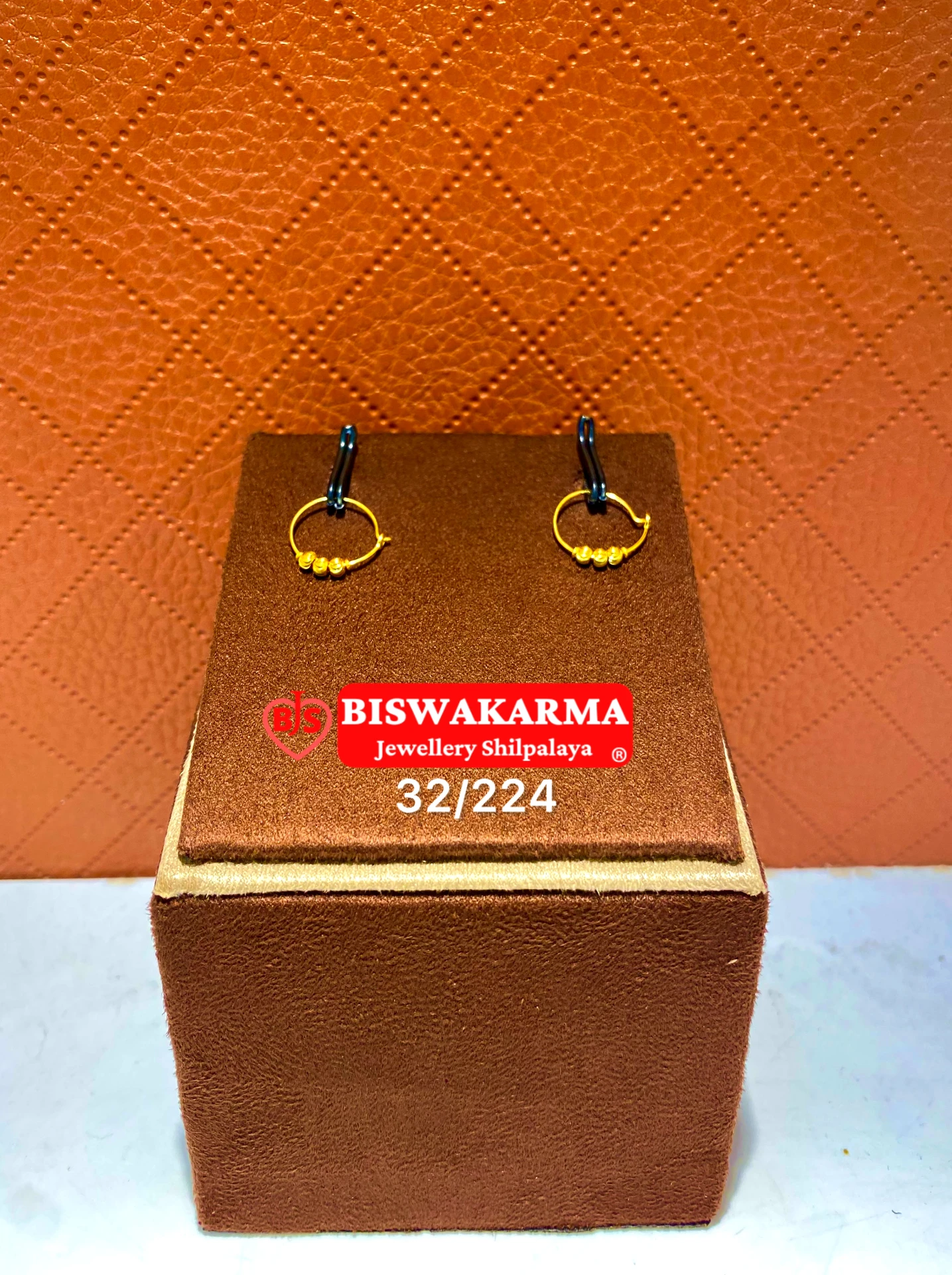 32/224 Triple Bead Baby Earrings