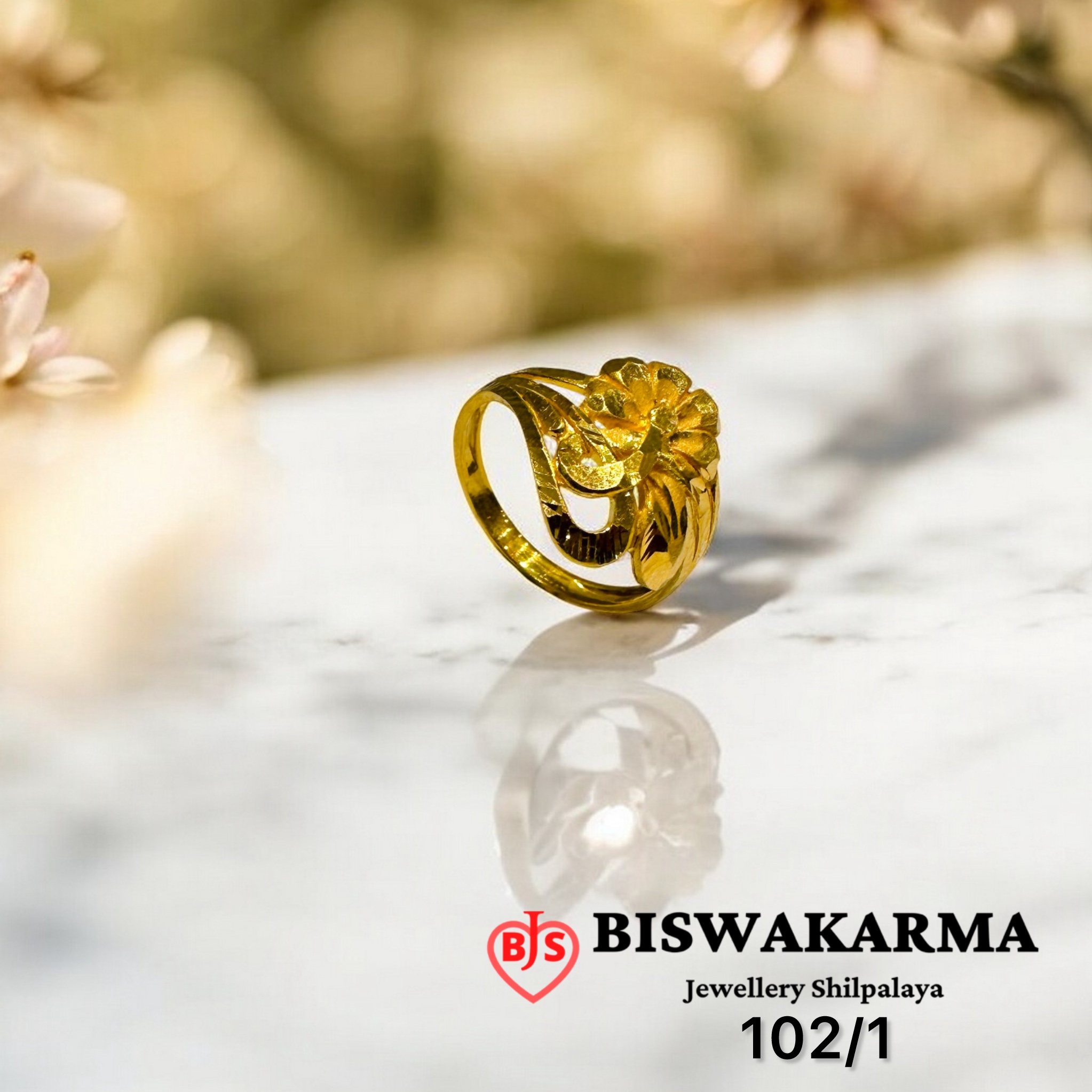 102/1 Floral Twist Gold Ring
