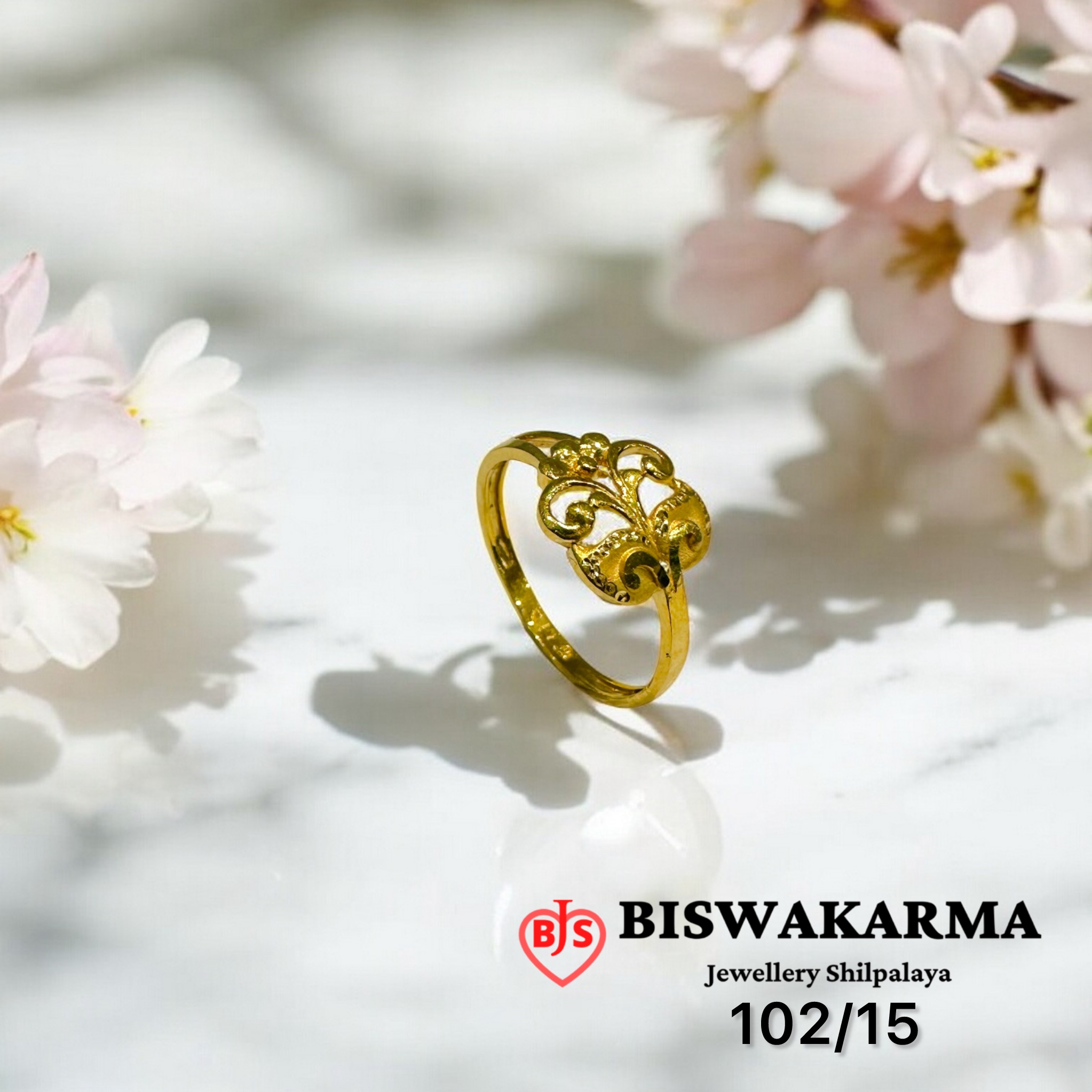 102/15 Floral Curve Gold Ring