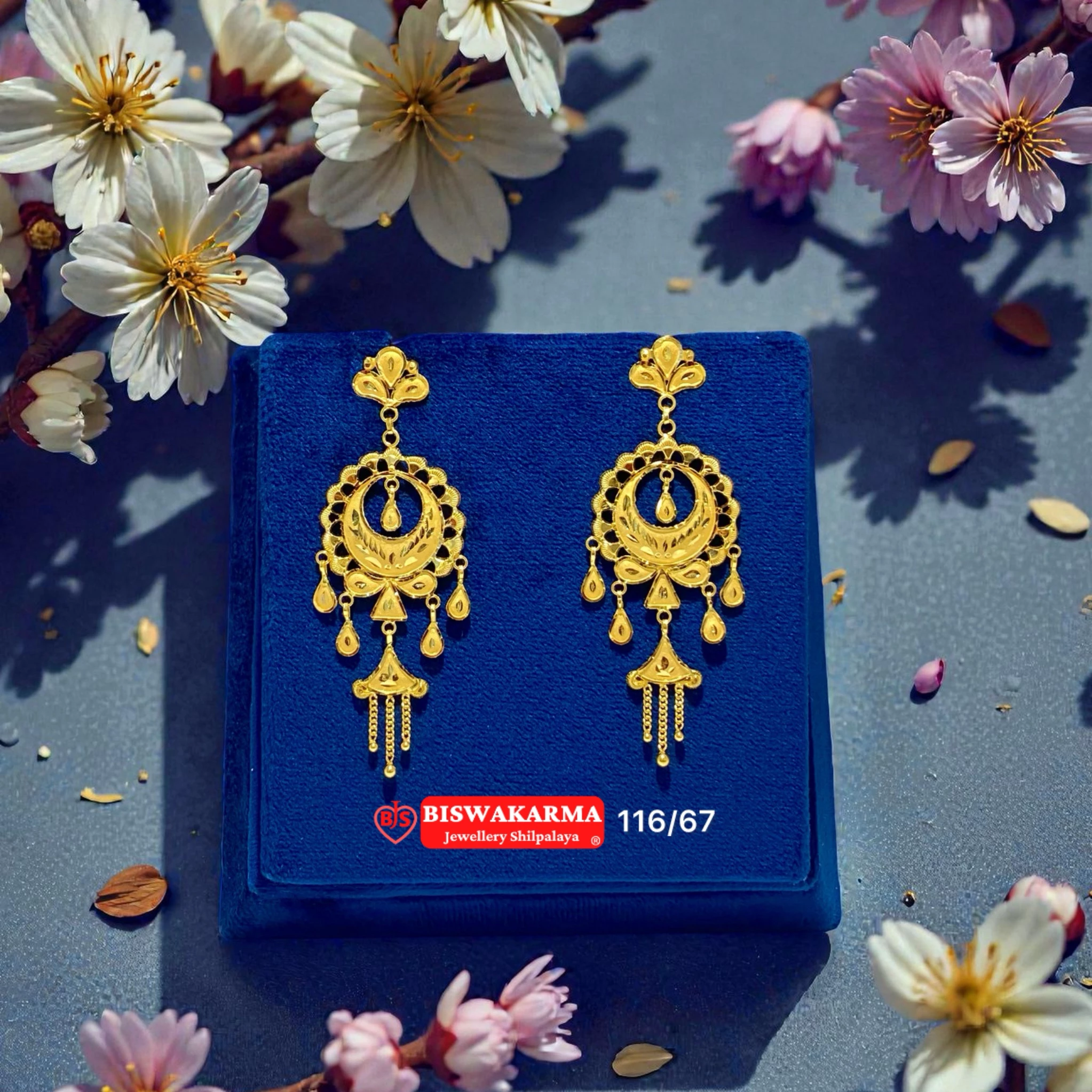 116/67 Crescent Drop Gold Kanbala