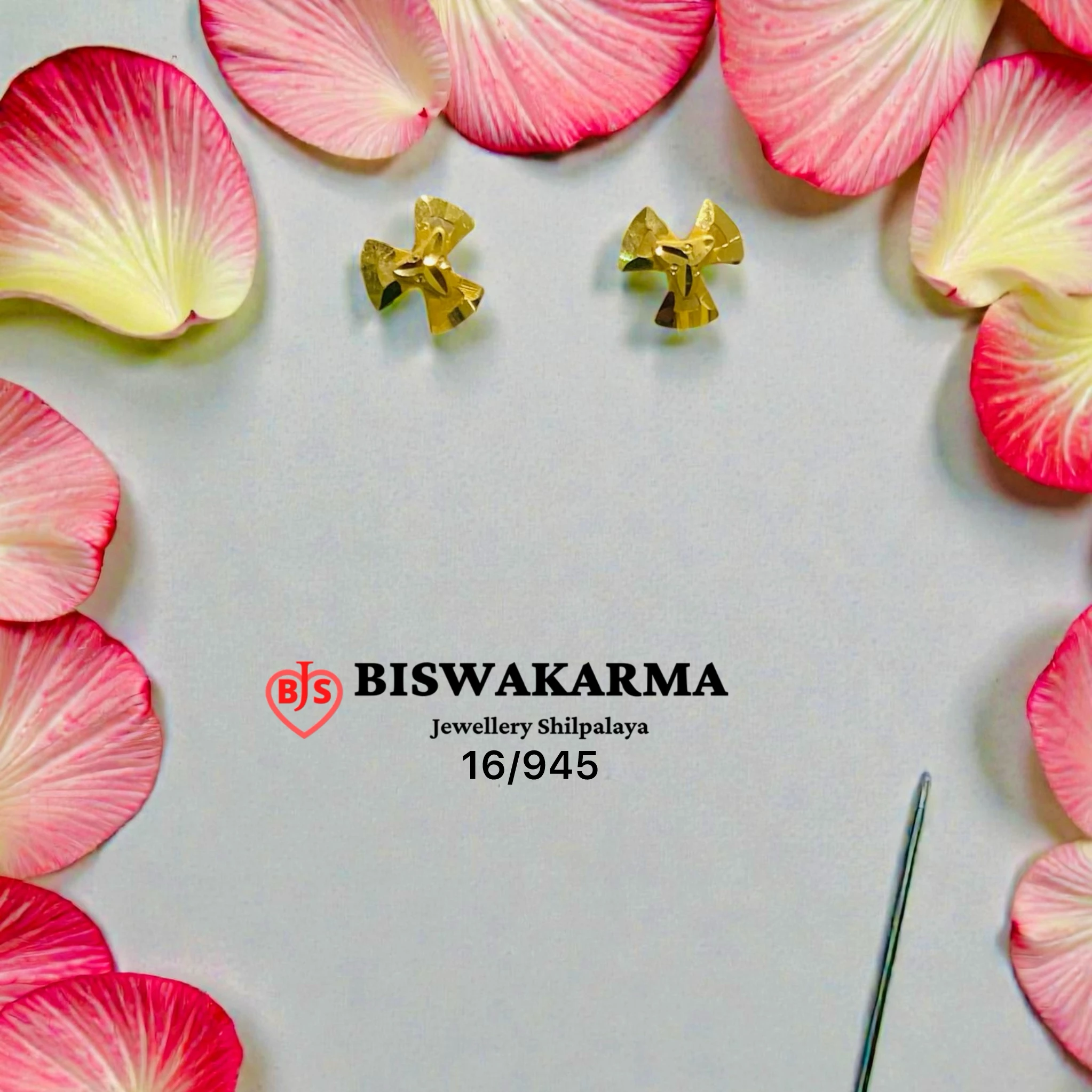 16/945 Twirl Petal Top Earrings