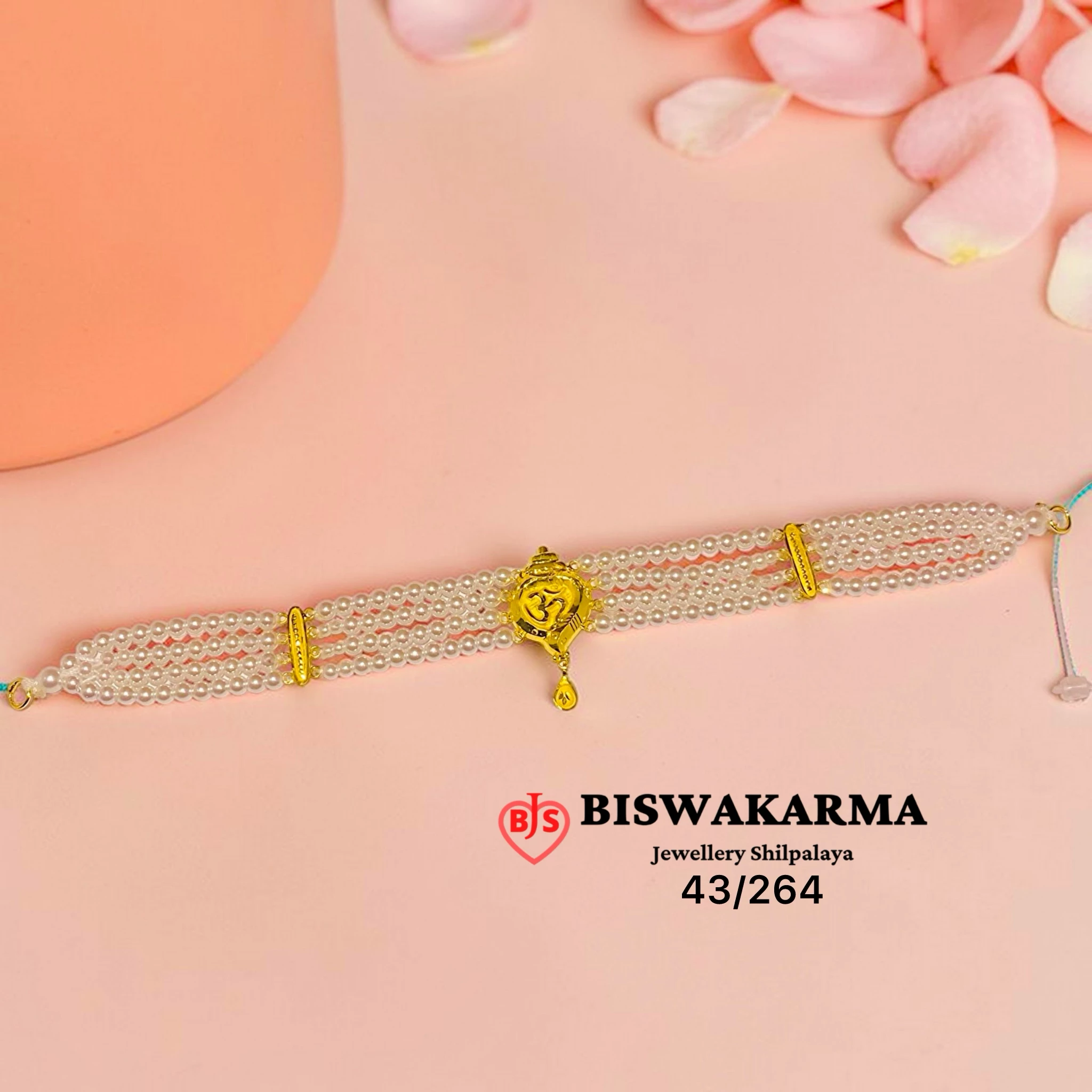 43/264 Om Pearl Choker