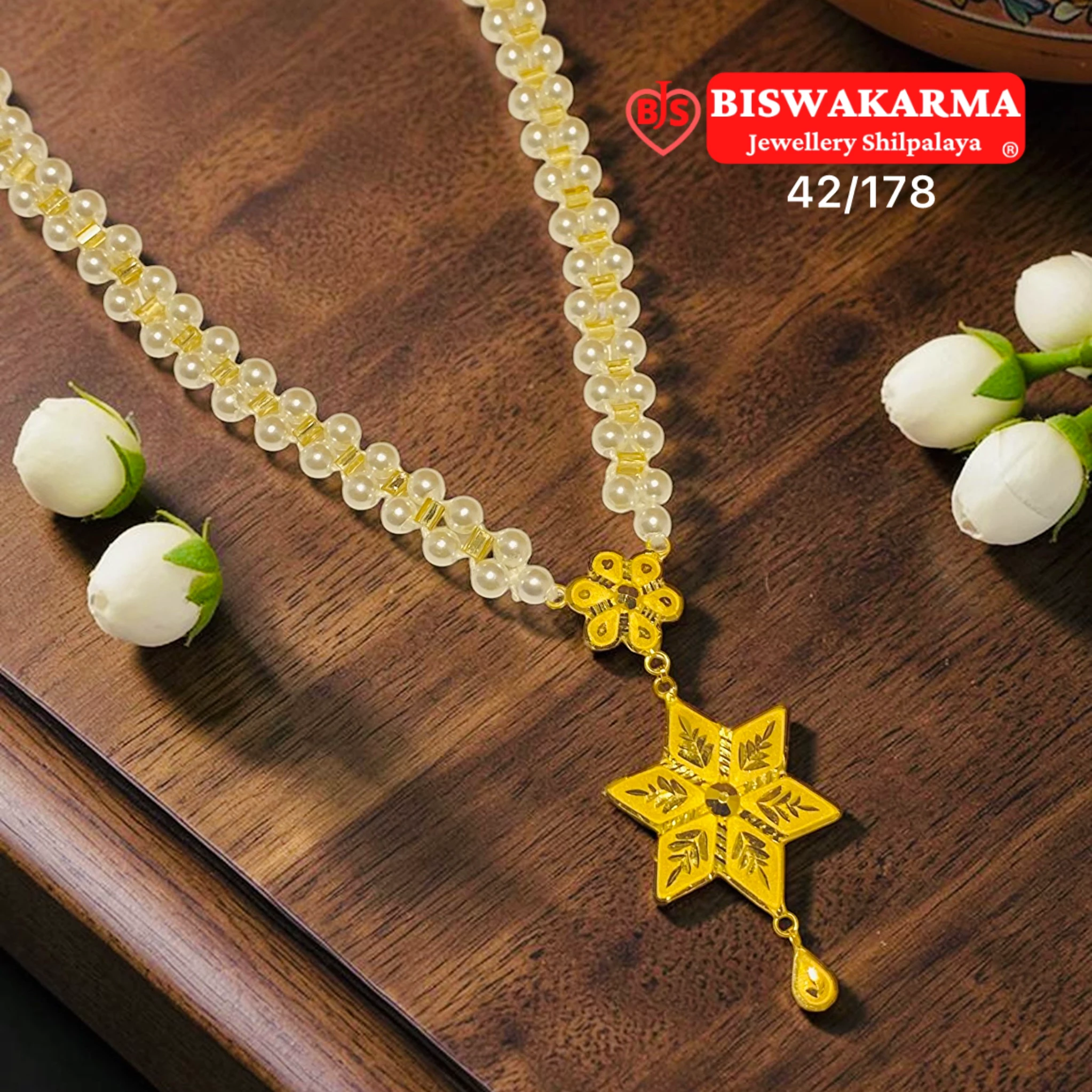 42/178 Starleaf Drop Pearl Necklace