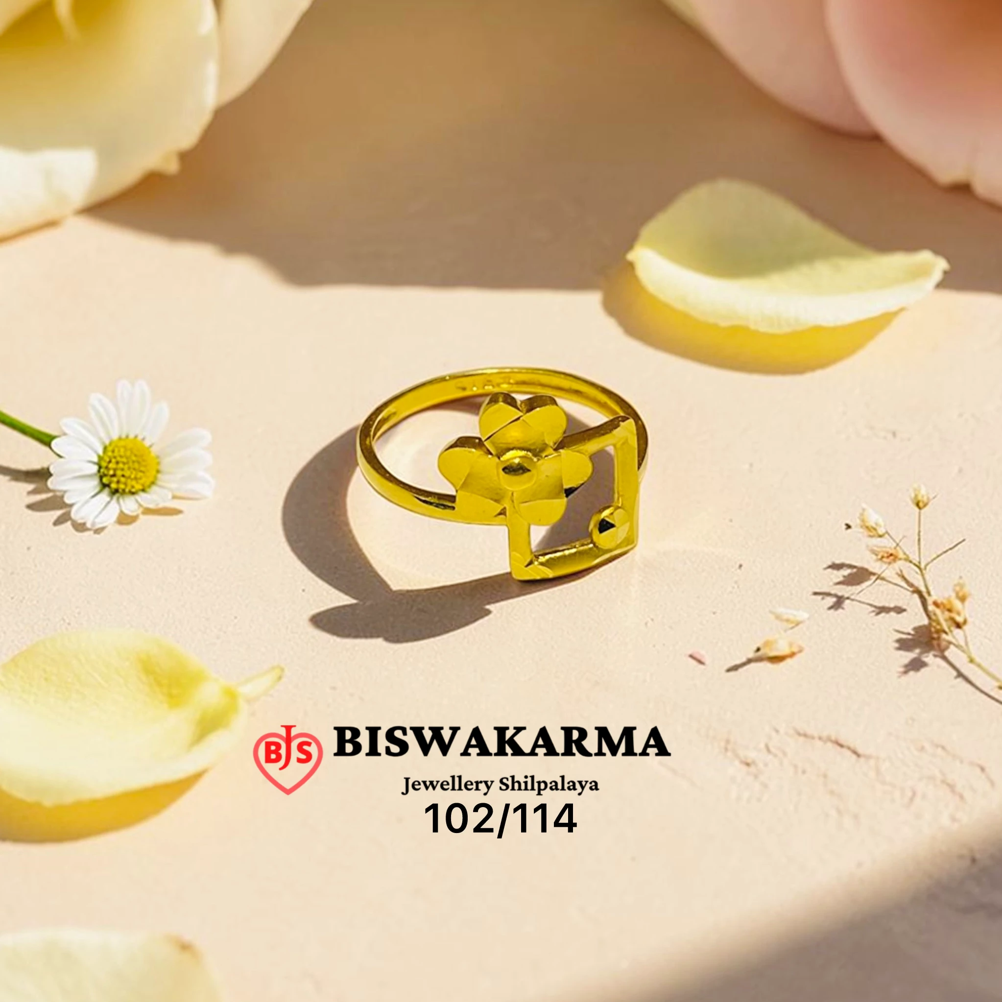 102/114 FloraFrame Ladies Ring
