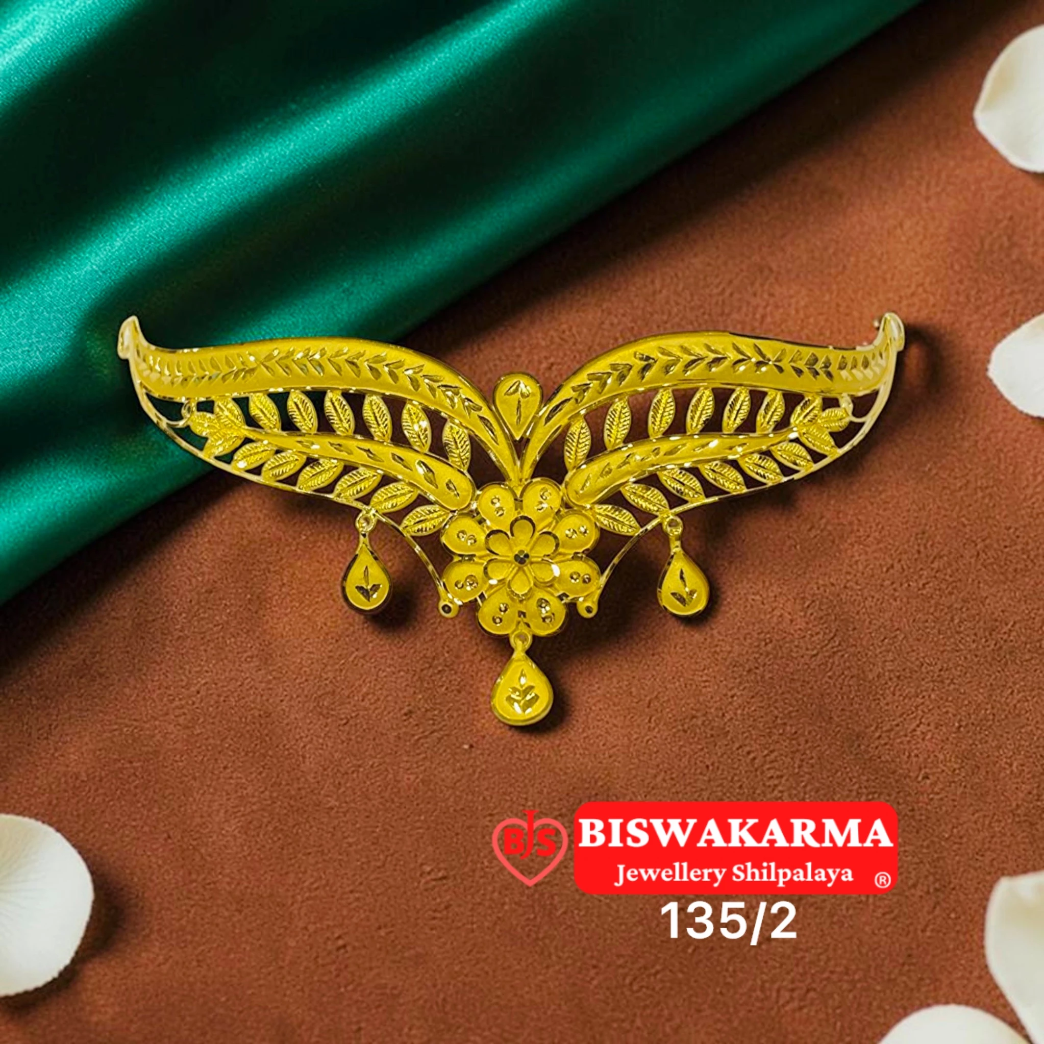 135/2 Leaf Crest Kolshi Choker